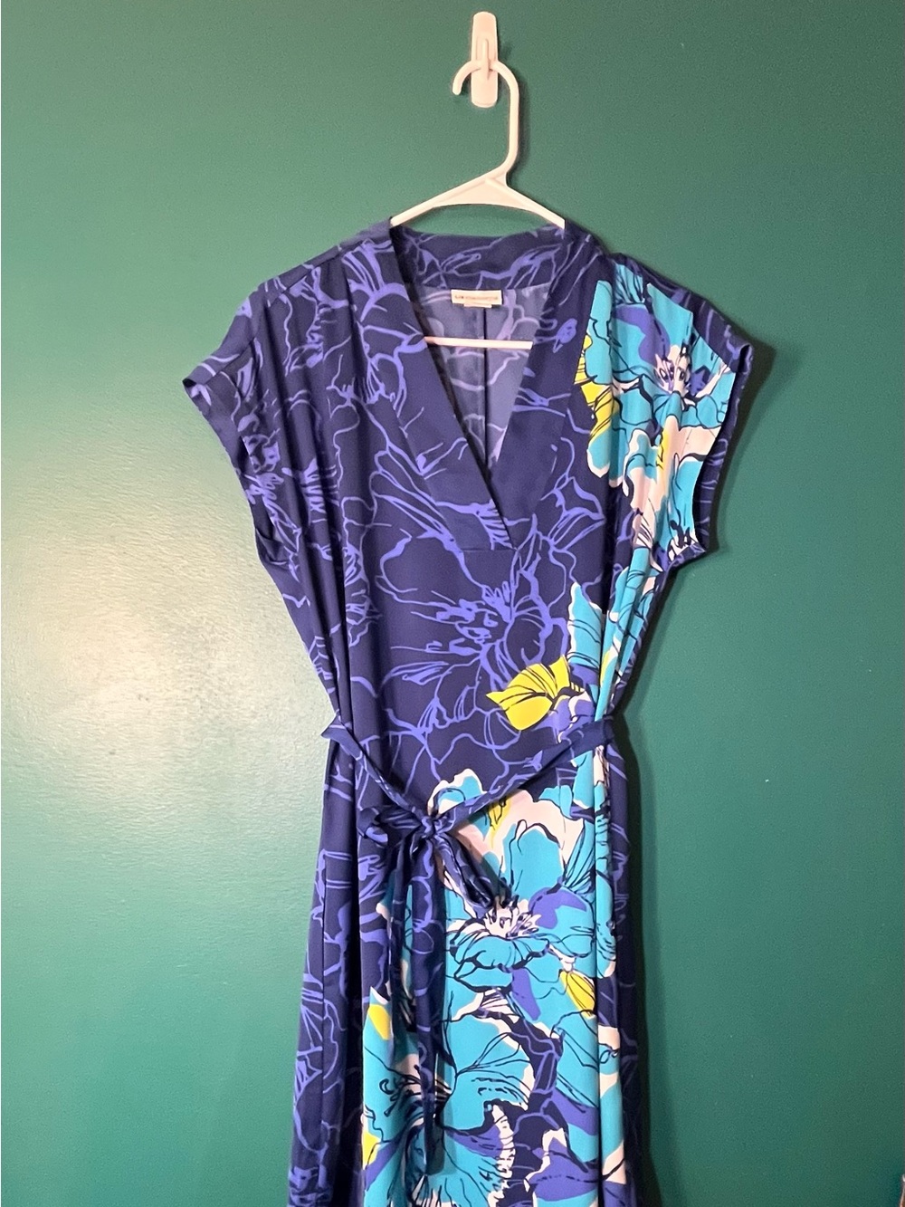 Liz Claiborne Navy and Aqua Floral Wrap Midi Dress